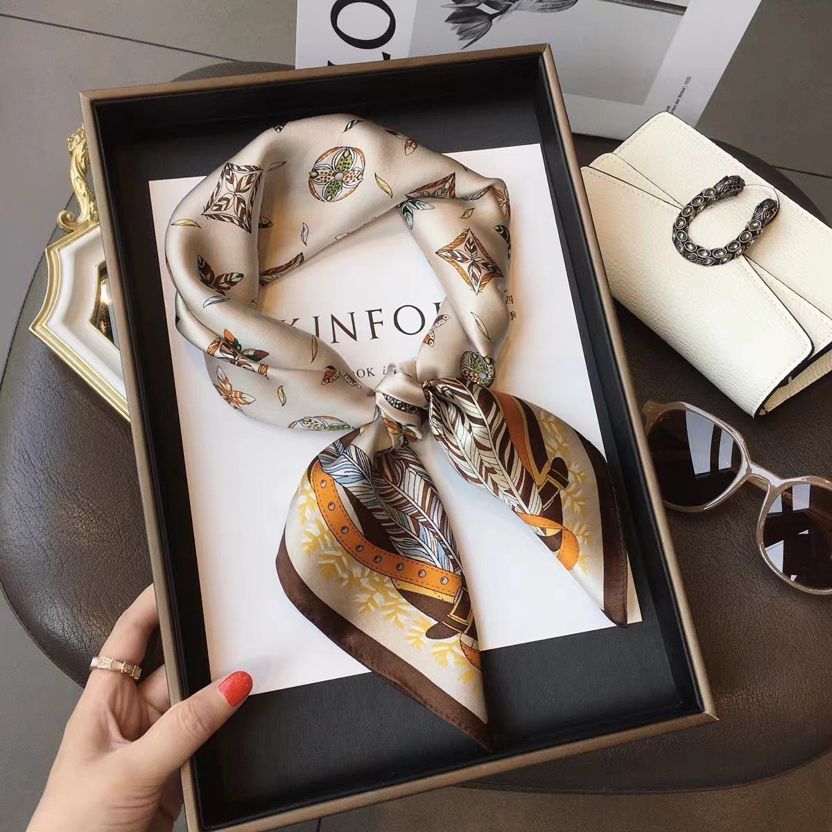 Moda di lusso Stampa 70 * 70 c - Ribbon Wired Satin recensione e prezzo