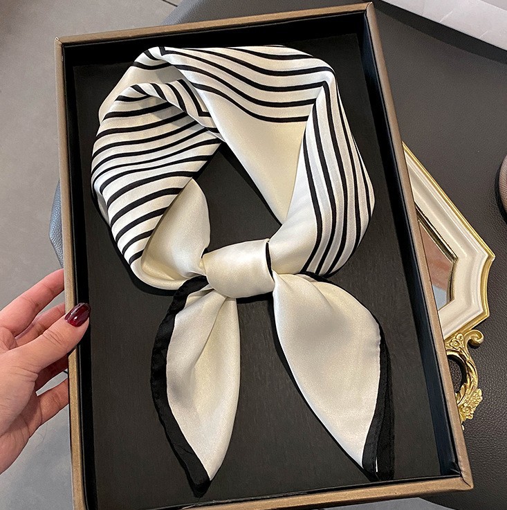 Moda di lusso Stampa 70 * 70 c - Ribbon Wired Satin recensione e prezzo
